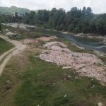 E rëndë në Krujë, 42-vjeçarja lind në shtëpi dhe hedh foshnjën në ujërat e lumit