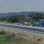 Pas radhës kilometrike të mjeteve, hiqet përkohësisht pagesa në autostradën Thumanë-Kashar