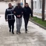 Vlorë/ I vodhi me dhunë një shtetaseje të huaj çantën ku mbante para dhe sende personale, ndalohet 17-vjeçari