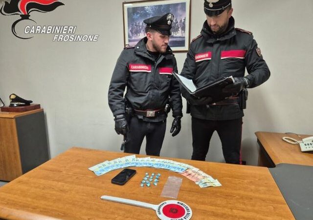 Pasagjeri shqiptar kapet në biznes kokaine, arratiset shoferi bashkëatdhetar