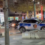 Lëndohet rëndë në kokë 35-vjeçarja në Vlorë, U rrëzua tek blloqet e betonit, dhe nuk është rasti i parë