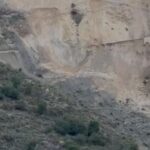 Rrëshqitje dherash në fshatin Bashaj të Selenicës, banorët: Jemi të izoluar, duam zgjidhje!