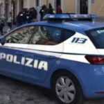 I mituri shqiptar kapet duke shpërndarë drogë rrugëve të Italisë, ja çfarë i gjeti policia në shtëpi