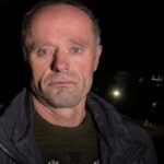 “Babi, babi po merr flakë shtëpia”/ Banesa dykatëshe u përfshi nga zjarri në Klos, kryefamiljari në lot