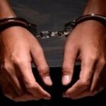 Dhunoi dhe bëri për spital motrën e tij, policia greke vë në pranga adoleshentin shqiptar!