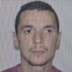 Hyri i maskuar dhe me thikë në dorë, ky është autori i dyshuar i grabitjes së supermarketit në Tiranë