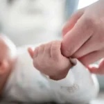 Skema e re për lindjet/ Jo bonus për bebet, por pagesë mujore deri 5 vjeç