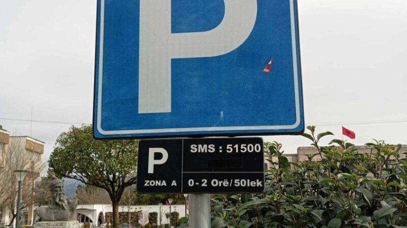 Vlorë | Parkimi me pagesë pritet të nisë nga muaji mars, ja rrugët dhe sheshet e përfshira