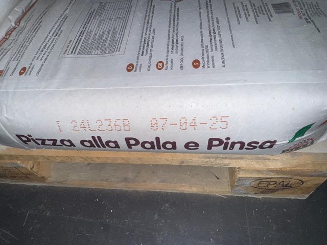 Rezultoi i skaduar, bllokohen mbi 7.6 tonë miell në Doganën e Durrësit