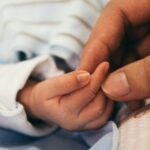 Shkaqet/ Shqipëria po ‘shuhet’, lindjet vitin e kaluar 74% më të ulëta se në 1990-ën