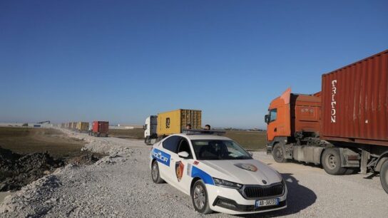 Çfarë është skandali që çoi 33 vetë në masa arresti?