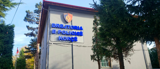 Operacioni/ Me pistoletë si stilolaps, pinte kafe në lokal, arrestohet 31-vjeçari në lokal