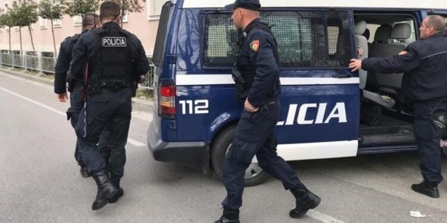 Grabitje me armë në një argjendari në Kamëz