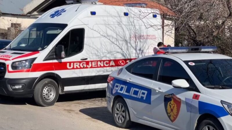 Plagosje me thikë në Sarandë, 42-vjeçari merr plagë në gjoks