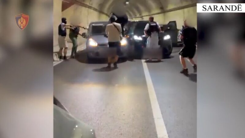 Po transportonte 4 pistoleta, arrestohet 31-vjeçari!
