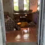 Devoll/ Ariu hyn në vendin e shenjtë në Dobërgorë, përmbys orenditë brenda objektit