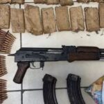 Pogradec/ Sekuestrohen armë dhe municion luftarak në dy banesa, arrestohet 44-vjeçari