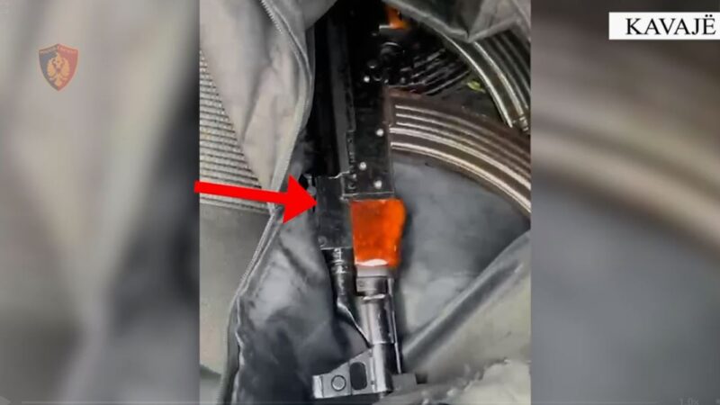 I dhunuan nipin në Kavajë, 47-vjeçari arrestohet ndërsa po shkonte për të…
