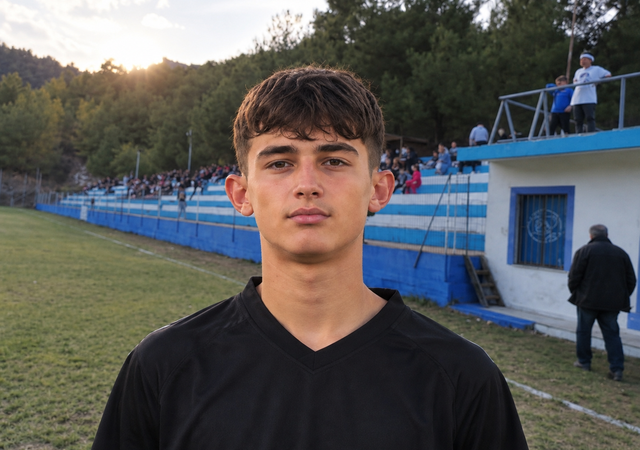 Vdekja e 16-vjeçarit shqiptar në Greqi, mbyllen pa afat fushat e futbollit në Kavala