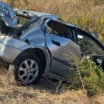 Aksident në bypass-in e Fierit, makina del nga rruga, shoferi ka mbetur i dëmtuar dhe është transportuar drejt Spitalit Rajonal të Fierit