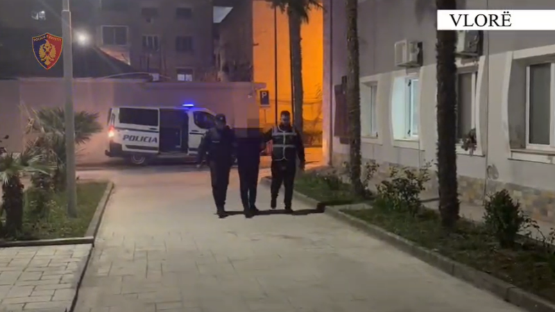 Vlorë/ Arrestohet 38-vjeçari i kërkuar nga Italia, dënuar me mbi 7 vite burg për drogë dhe zhvatje