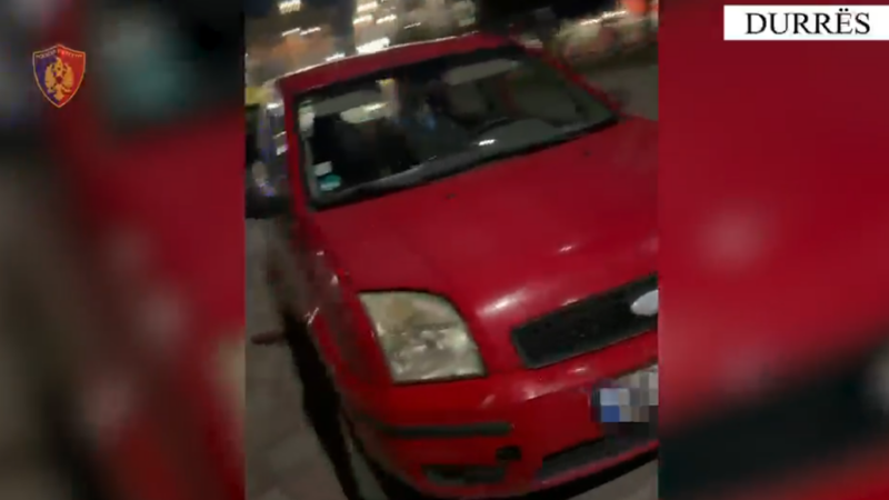 Vodhi automjetin e postës në Durrës, arrestohet 23-vjeçari